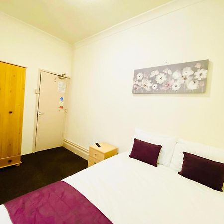 Beach Blackpool Hotel - Great Location, Comfortable Beds Bagian luar foto